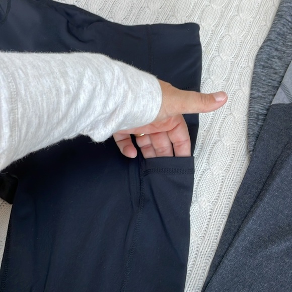 yoga wear bundle-2 ankle pants/1 shorts sz M - Picture 5 of 12